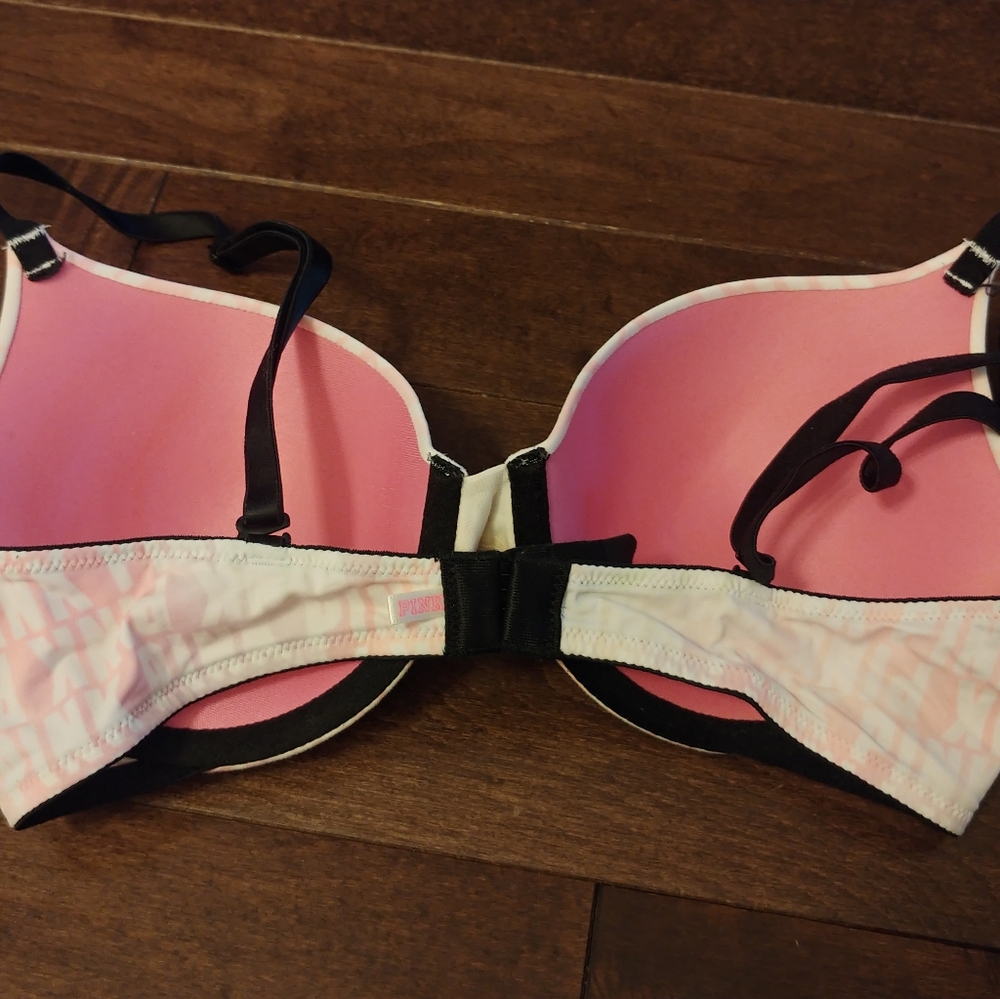 Pink bra - Picture 2 of 6